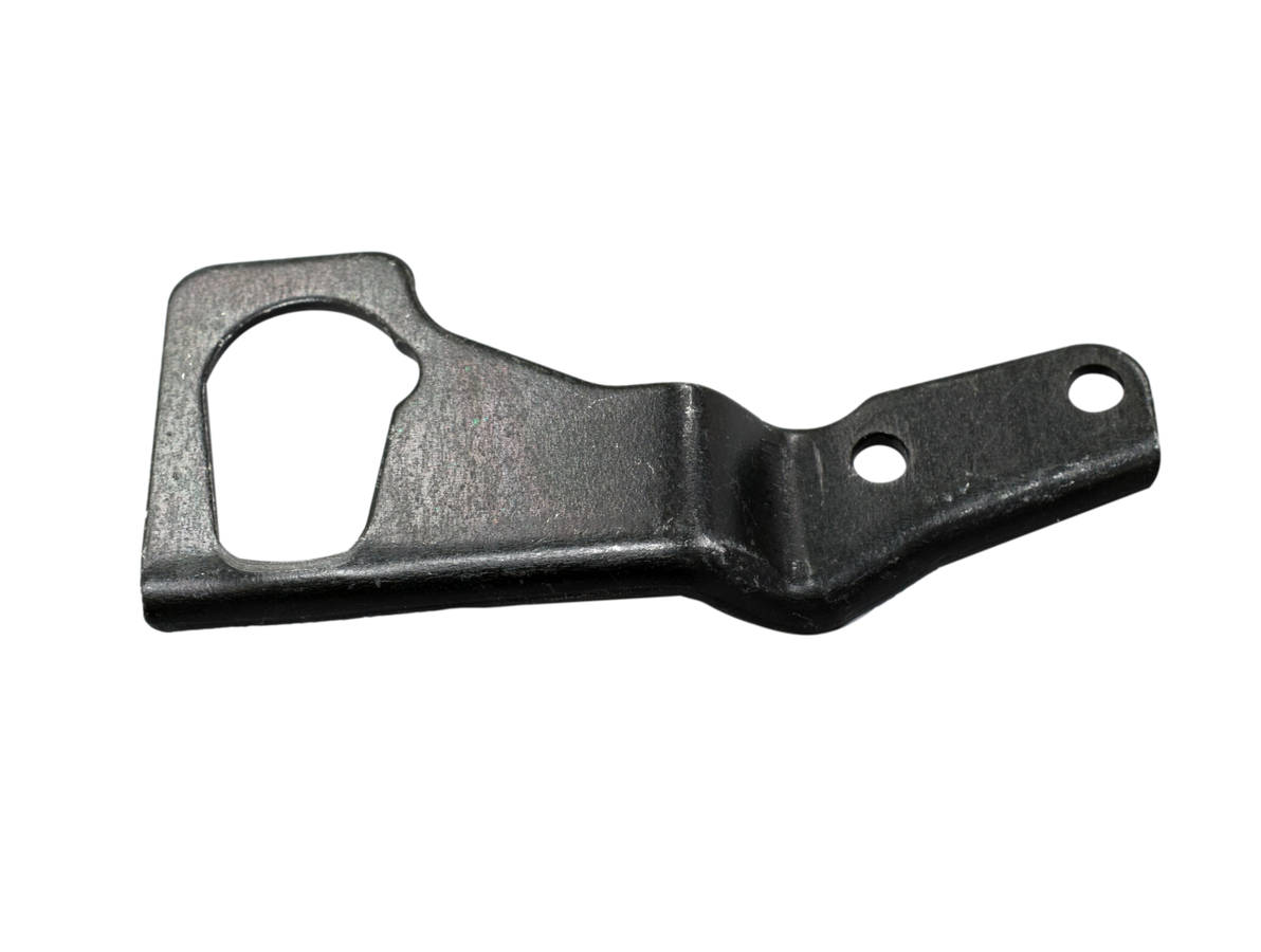 Soporte de Tapa Lateral Pulsar 135 Bajaj Original